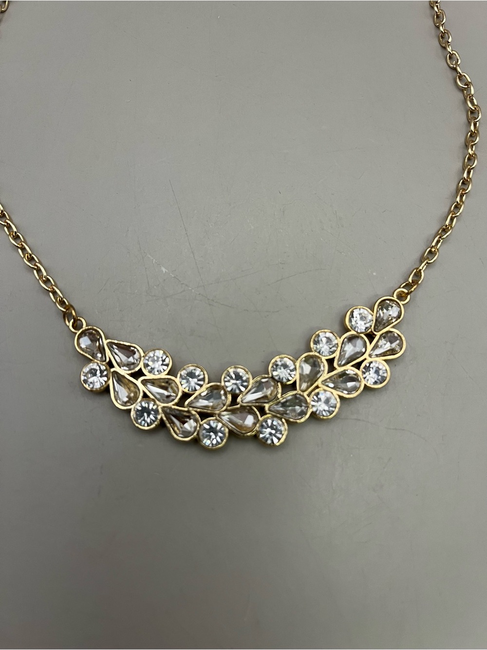 Gold Tone Crystal Bib Necklace Teardrop Rhinestone Statement Collar Floral